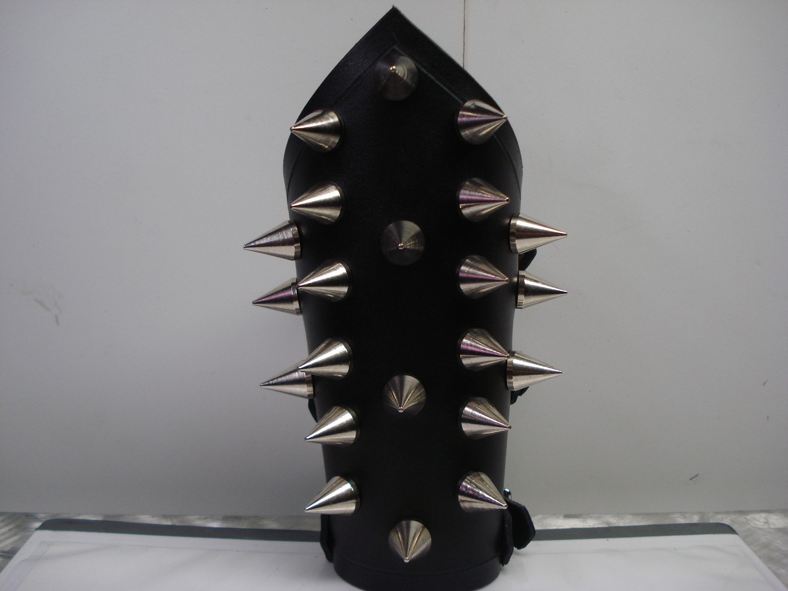 LEATHER CONE SPIKE GAUNTLETS. BLACK DEATH (MDLG0099)….. ANGEL CORPSE’S