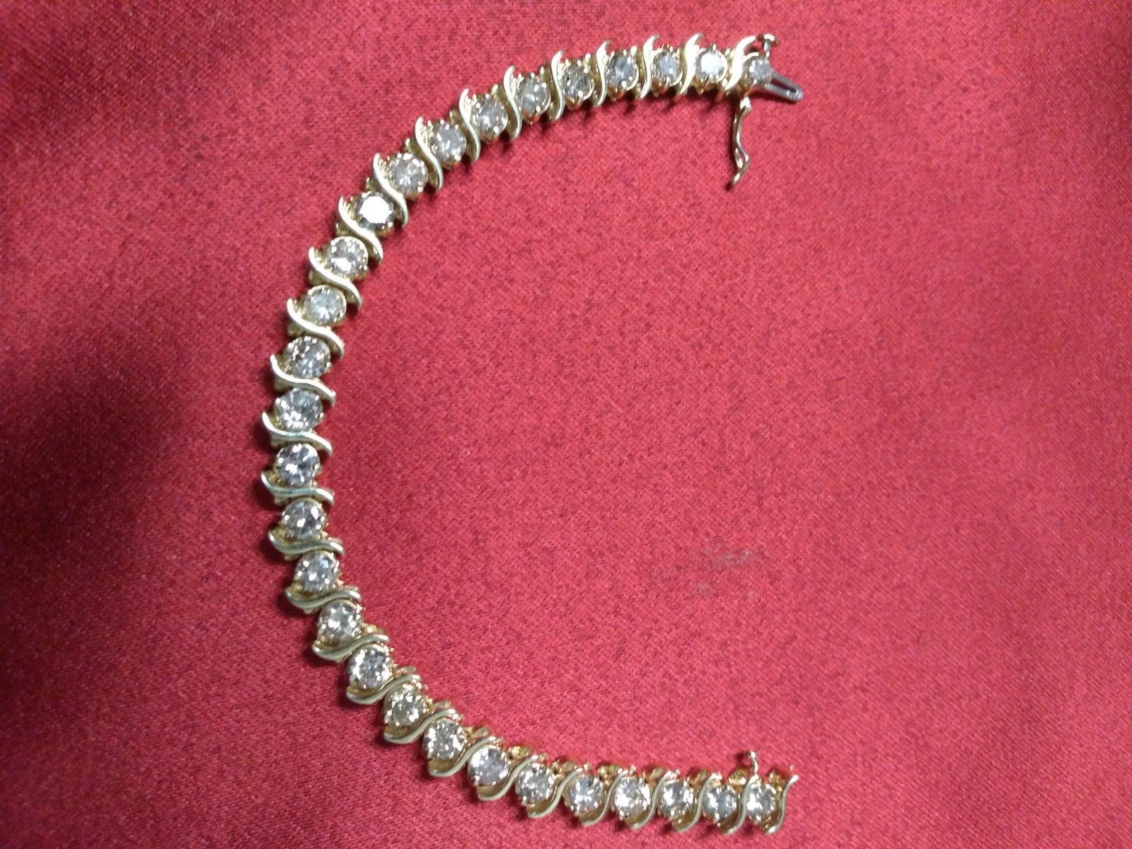 10K GOLD 7 INCHES DIAMOND TENNIS BRACELET