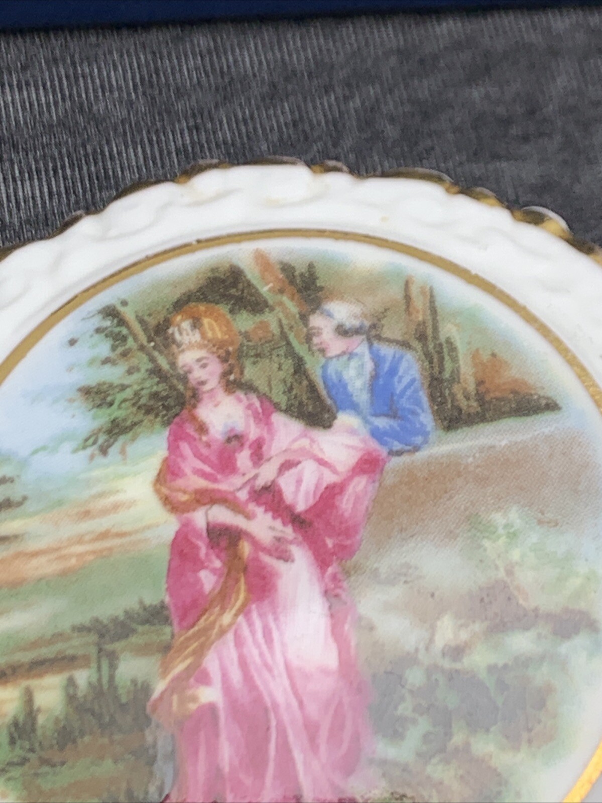 COALPORT Courting Couple Pin Brooch 2-1/8″ Made in England HALCYON DAYS ENAMELS