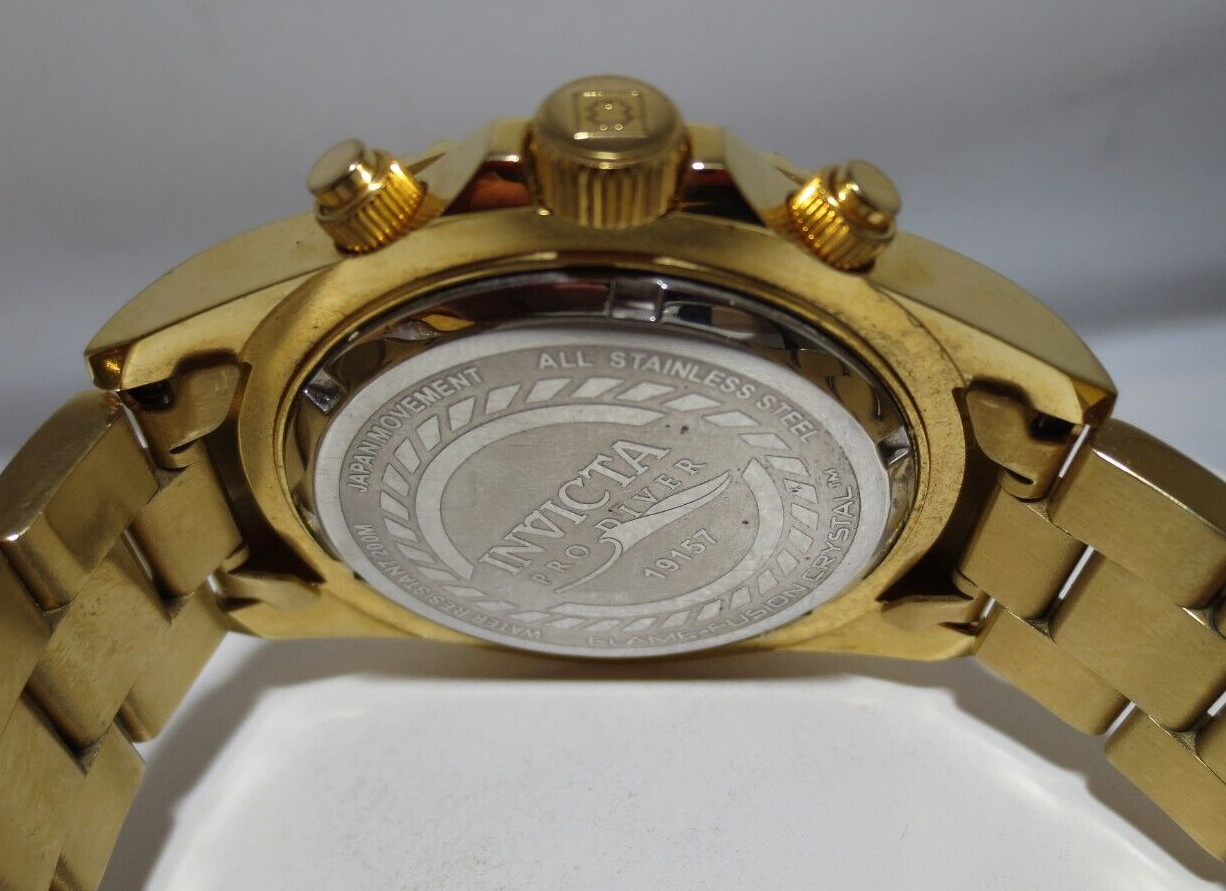 MEN’S INVICTA 19157 QUARTZ CHRONOGRAPH WATCH 43.50 MM CASE 6.75″ LONG (127882-4)