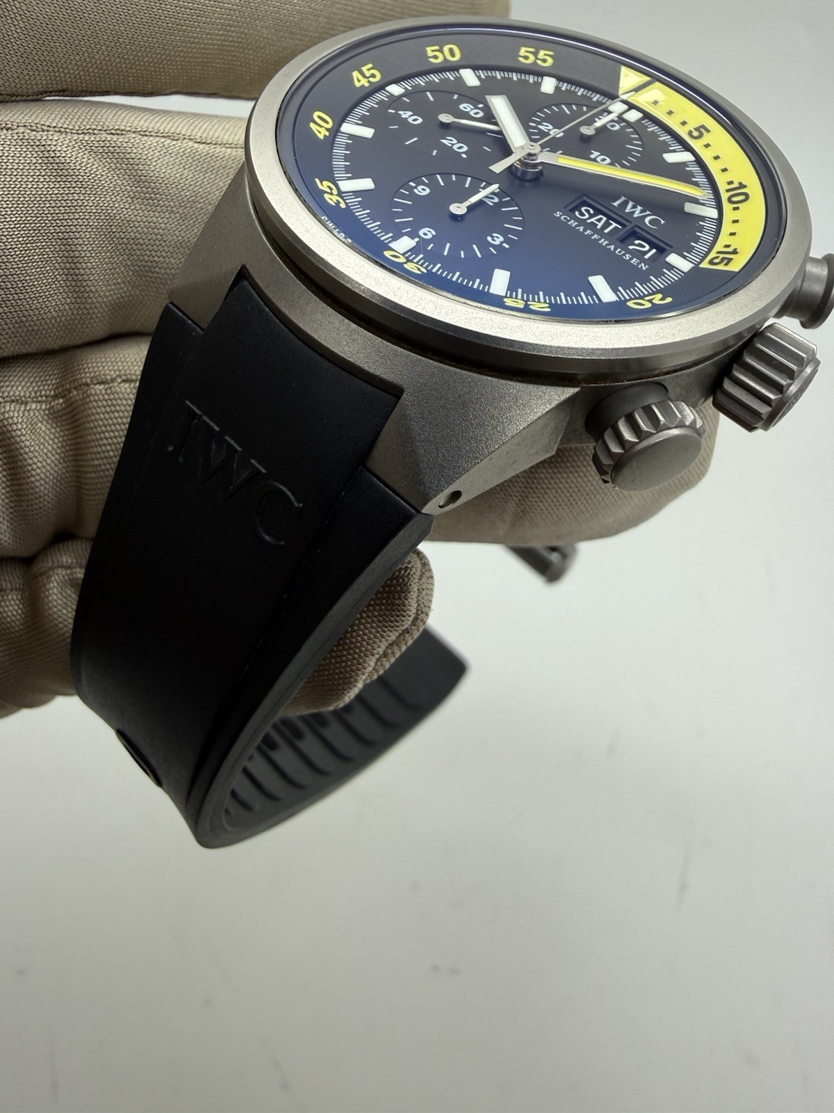 2006 IWC Aquatimer Titanium Black Dial 42mm Automatic Men’s Watch IW371918 B+P