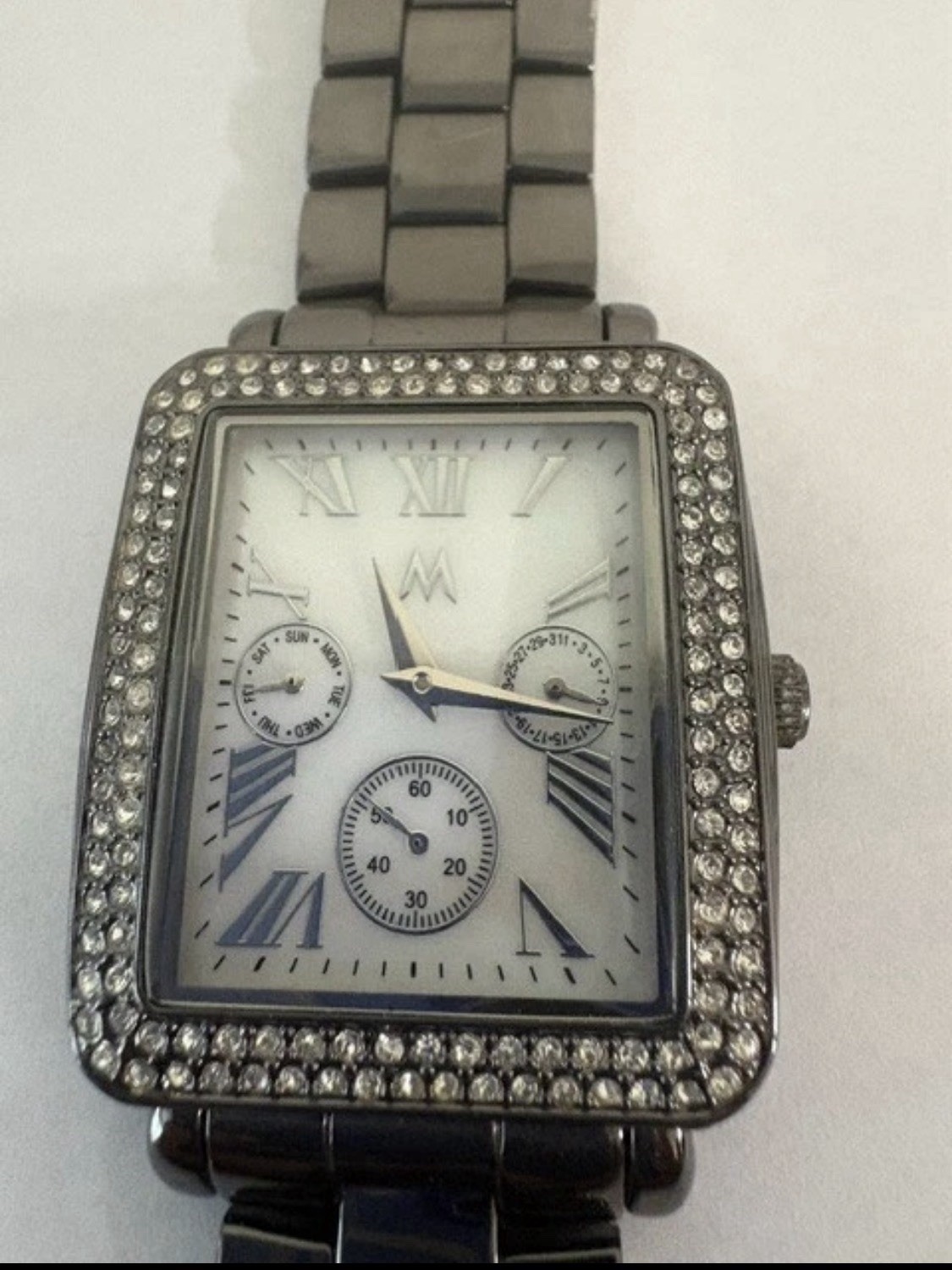 Melania Trump Women’s Crystal Bezel Wristwatch Black Gray Box & Card