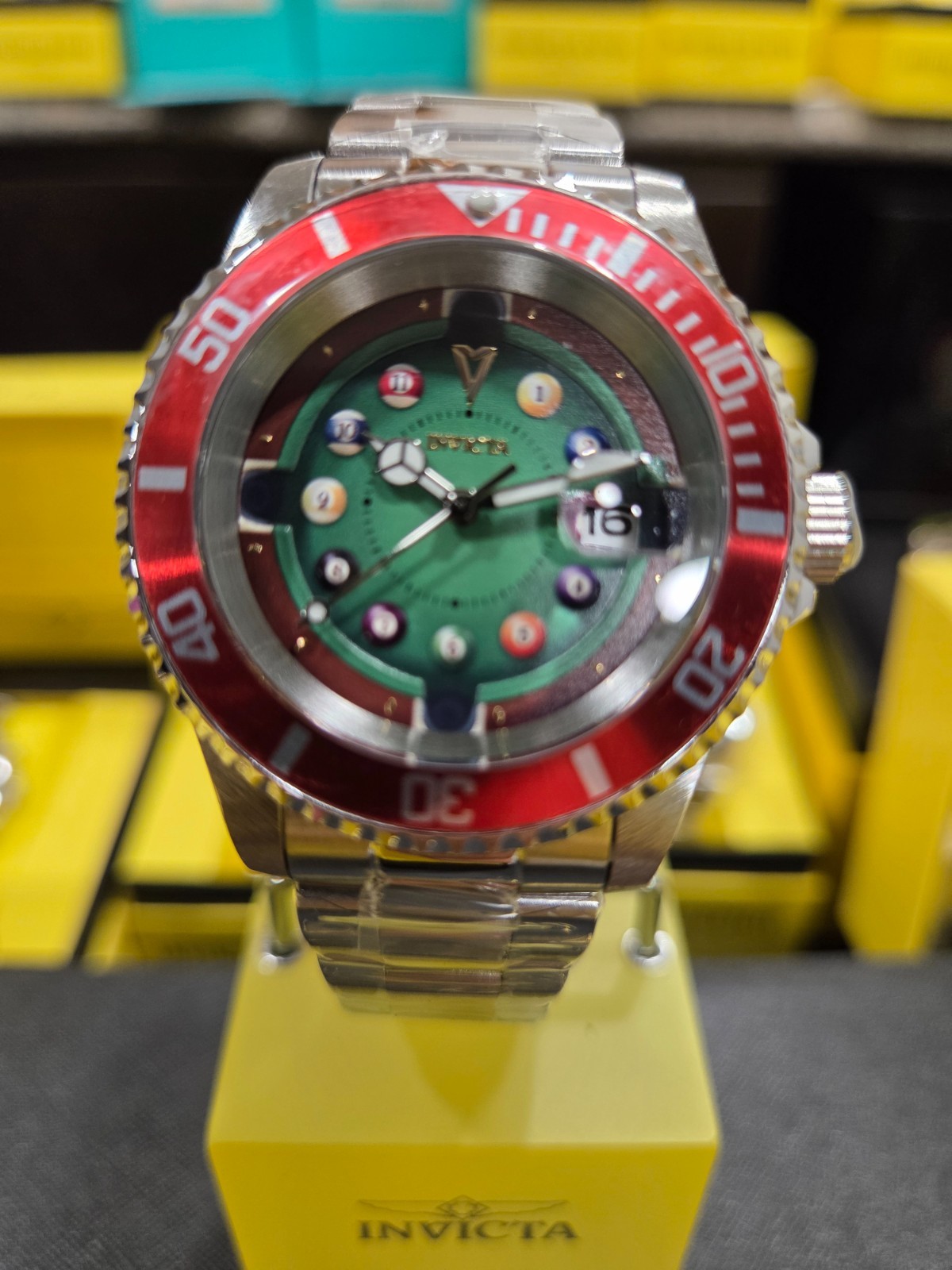50523 – Invicta Pro Diver House of Cards Men’s Watch – 40mm, Steel