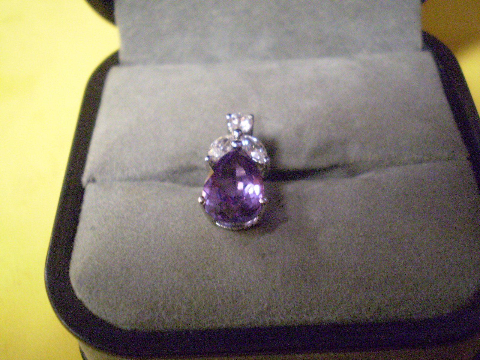 925 Sterling Silver Ladies Men’s Amethyst Single Earring 1.1 grams