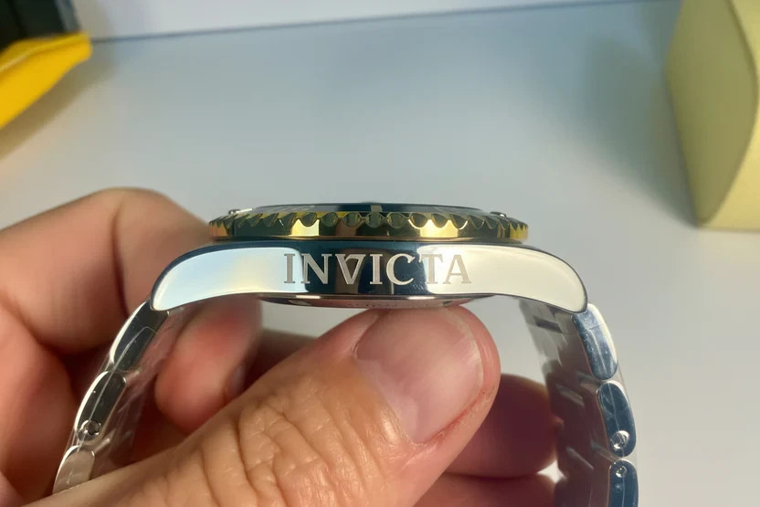 Invicta Mens Pro Diver 30022 Two Tone Champagne Dial 43mm Quartz Steel Watch New