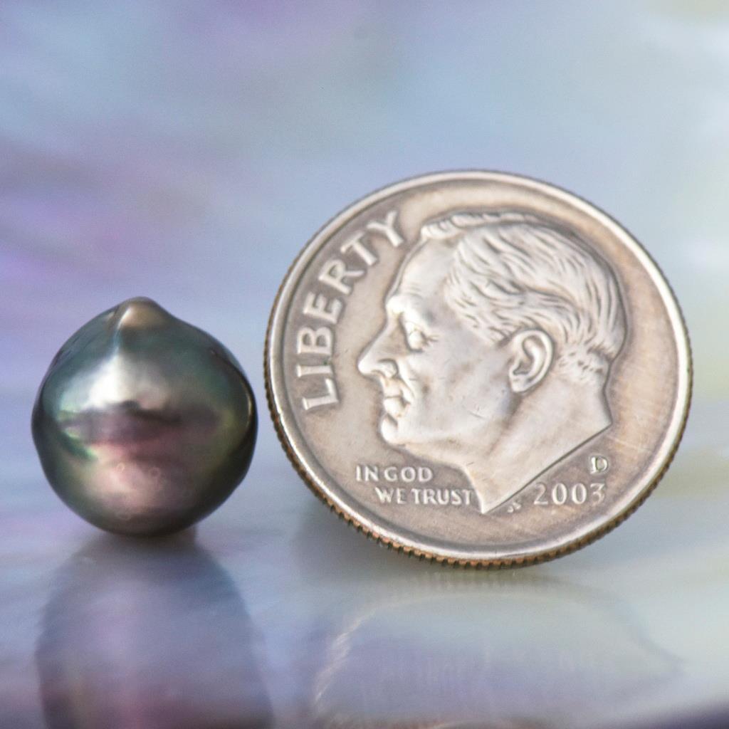 5.45 cts Tahitian South Sea Pearl 10.23mm Charcoal Black Baroque 1.09g undrilled
