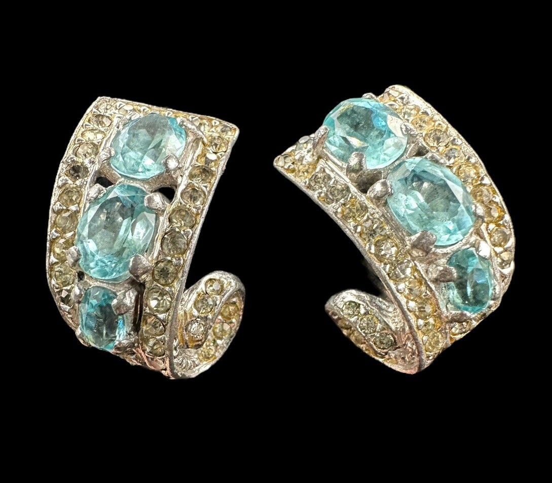 Vtg 40s Art Deco Style CASTLECLIFF AQUA BLUE & Clear Rhinestone Clip Earrings