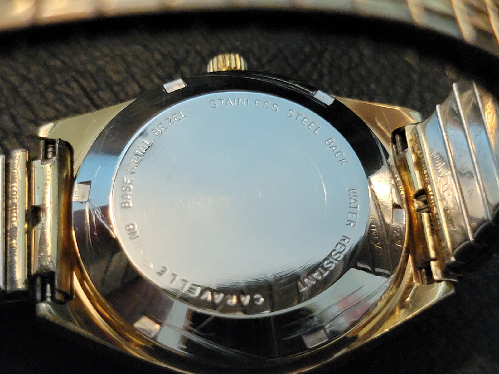 Caravelle by Bulova Men’s Gold Expansion Band Automatic Set-O-Matic Watch WORKS