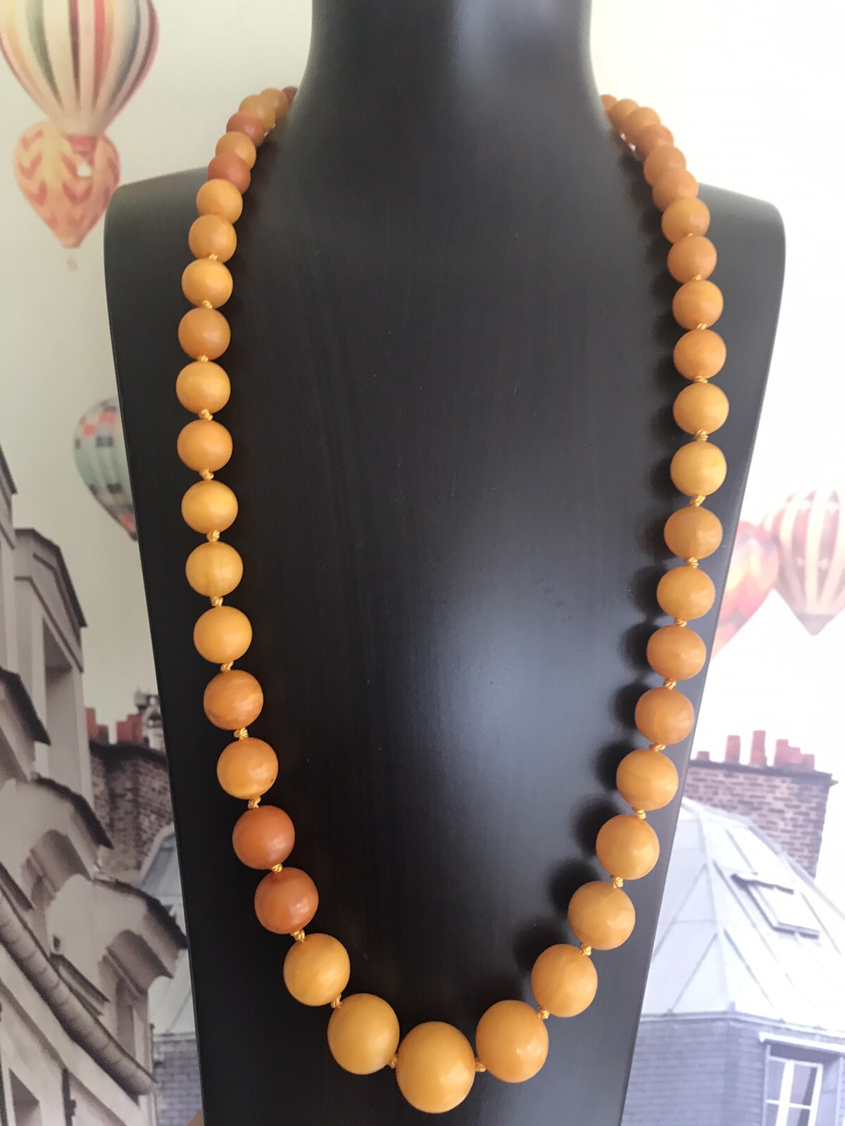 VINTAGE NATURAL BALTIC EGG YOLK BUTTERSCOTCH AMBER NECKLACE BEAUTIFUL SPHERE 55g