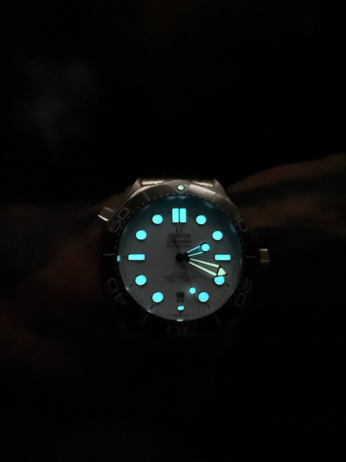 OMEGA Seamaster Professional Diver 300M Co-Axial White Dial 43.5mm Box