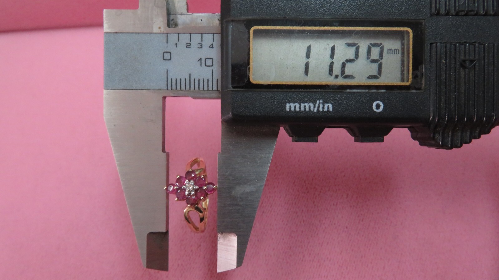 10K Solid Gold Ruby Diamond Band Ring Size 5.75 / 2.53 Grams