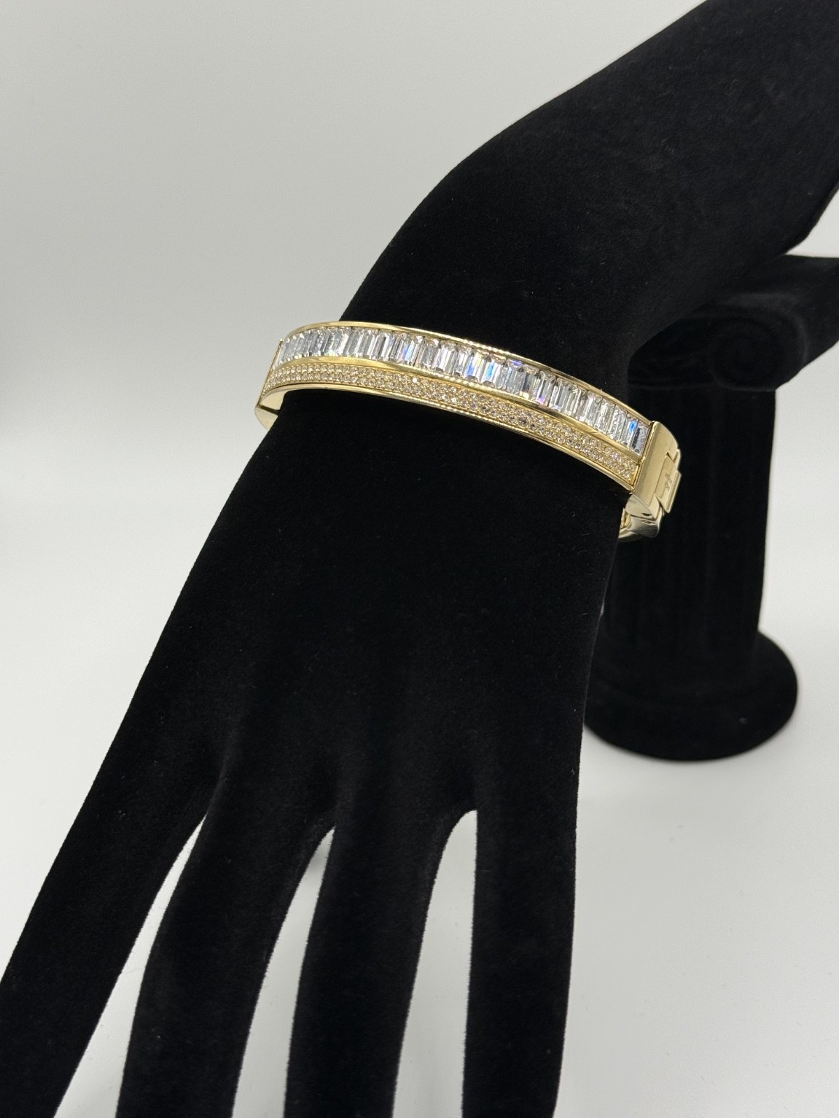 Michael Kors Pave Baguette Hinge Bracelet Gold-tone with Push Clasp Closure