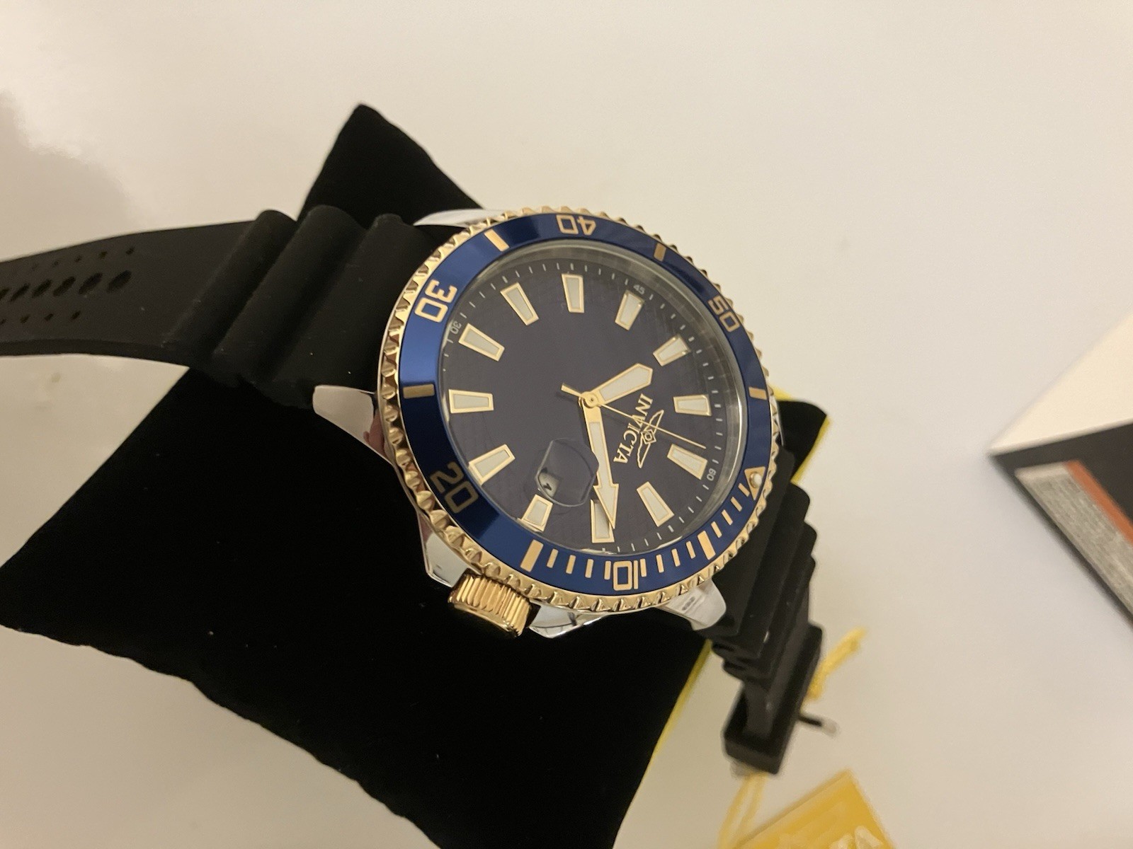 Invicta Pro Diver Silicone 46133, Men’s Quartz Watch 45mm,NIB,TMI VJ42 Movement!