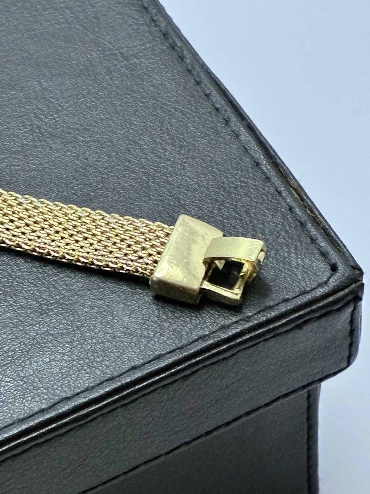 Vintage Signed Florenza Gold Mesh 7″ Fold-Over Clasp Bracelet Rhinestone As-Is R