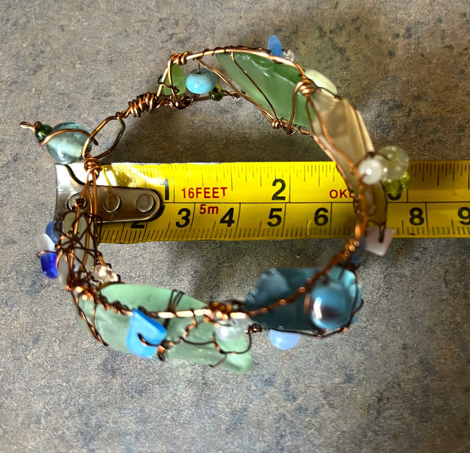 🌊 HANDCRAFTED SEA GLASS BRACELET • COPPER‑WRAPPED COASTAL BLUE/GREEN • 7”