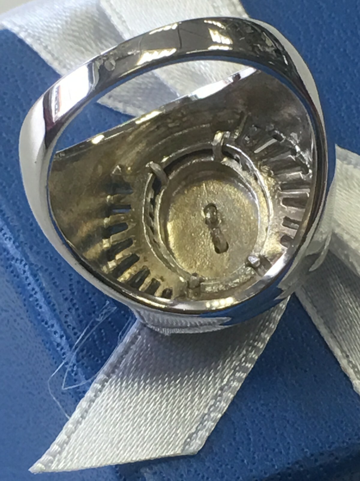 PRAYING HANDS MEN’S 925 STERLING SILVER 1.00 CT BAGUETTES CZ STONES RING size 11