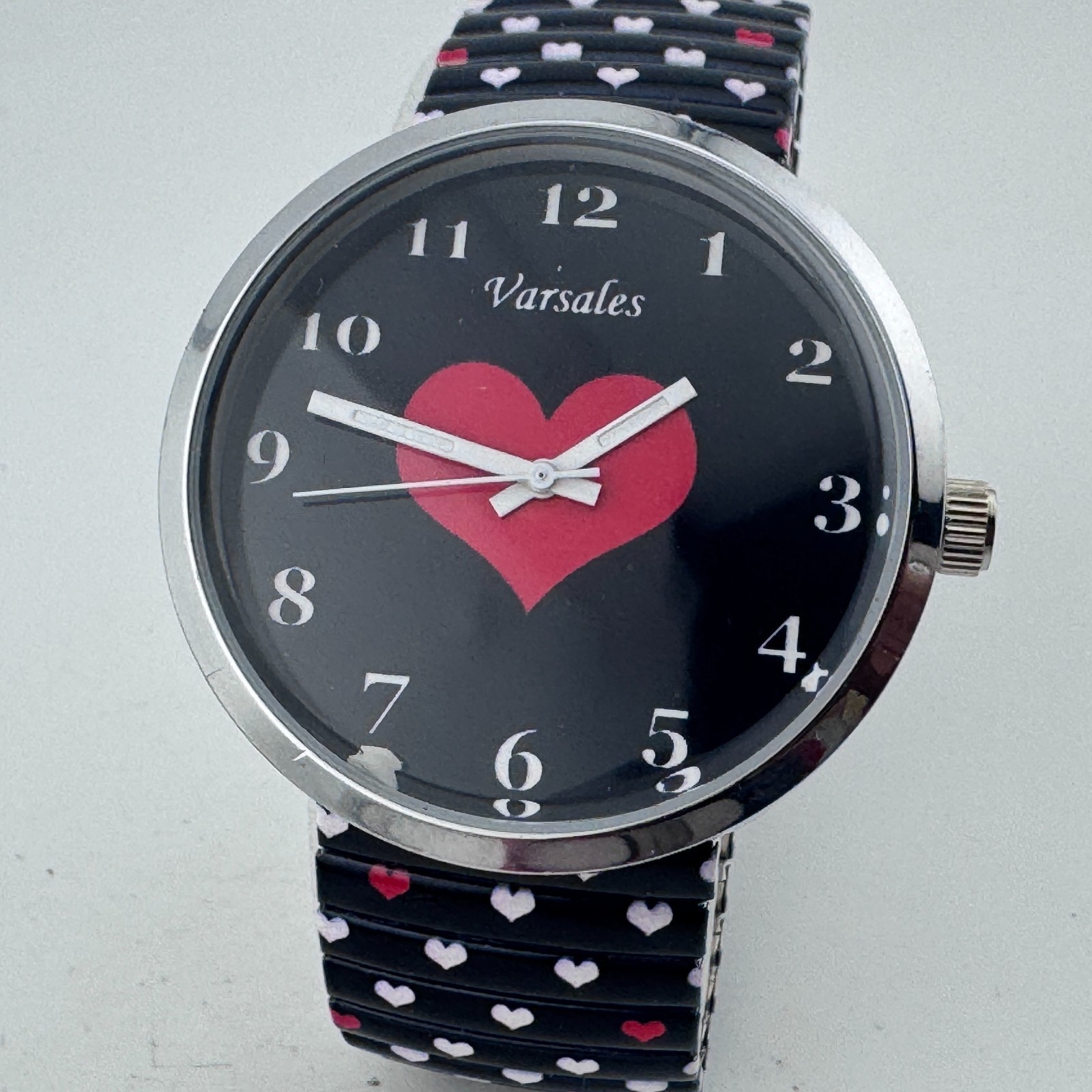 Varsales Quartz Watch Unisex Silver Black Hearts Stretch Japan Analog New Batter