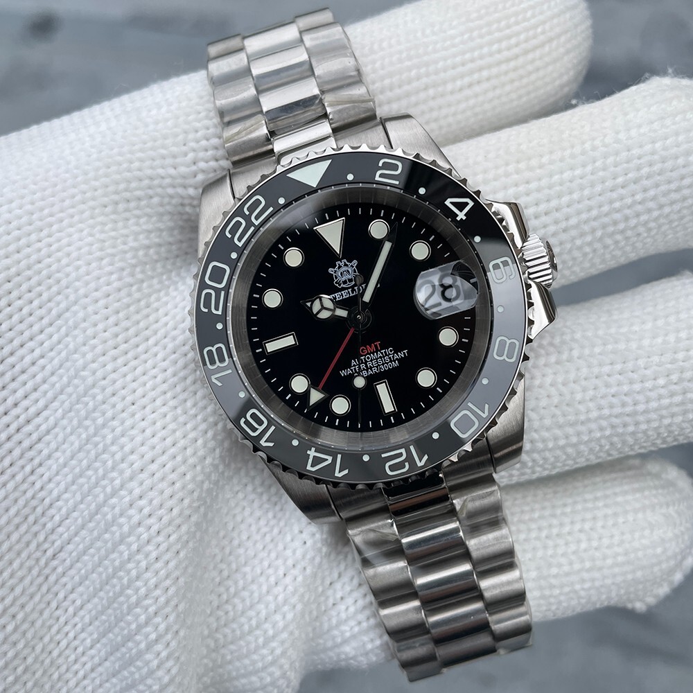 Steeldive SD1993, GMT, ‘Bruce Wayne’, NH34, Sapphire, Lume, 300m Diver, Diving