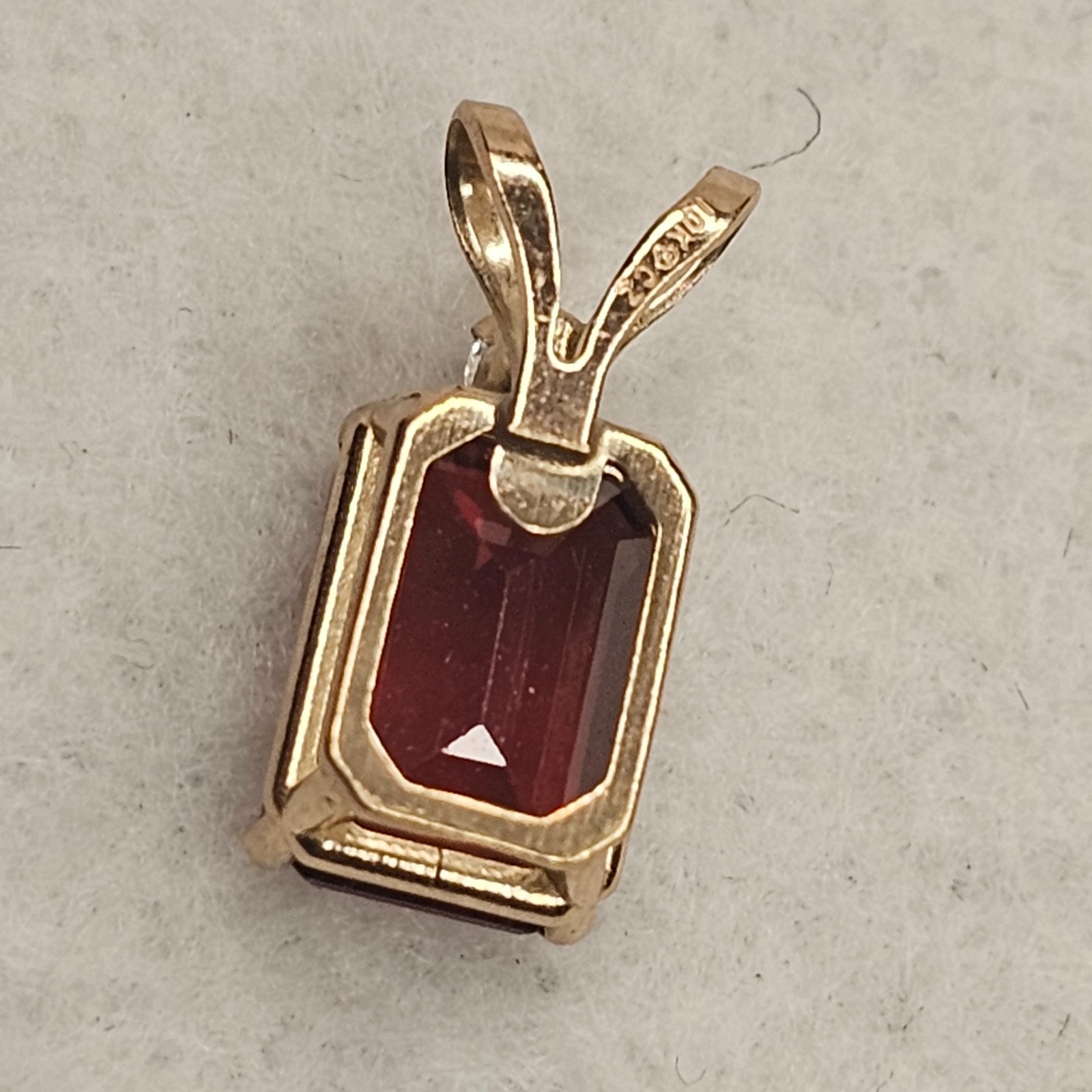 Vintage 10K Gold Emerald Cut Garnet Pendant 7x5mm January Birthstone Estate