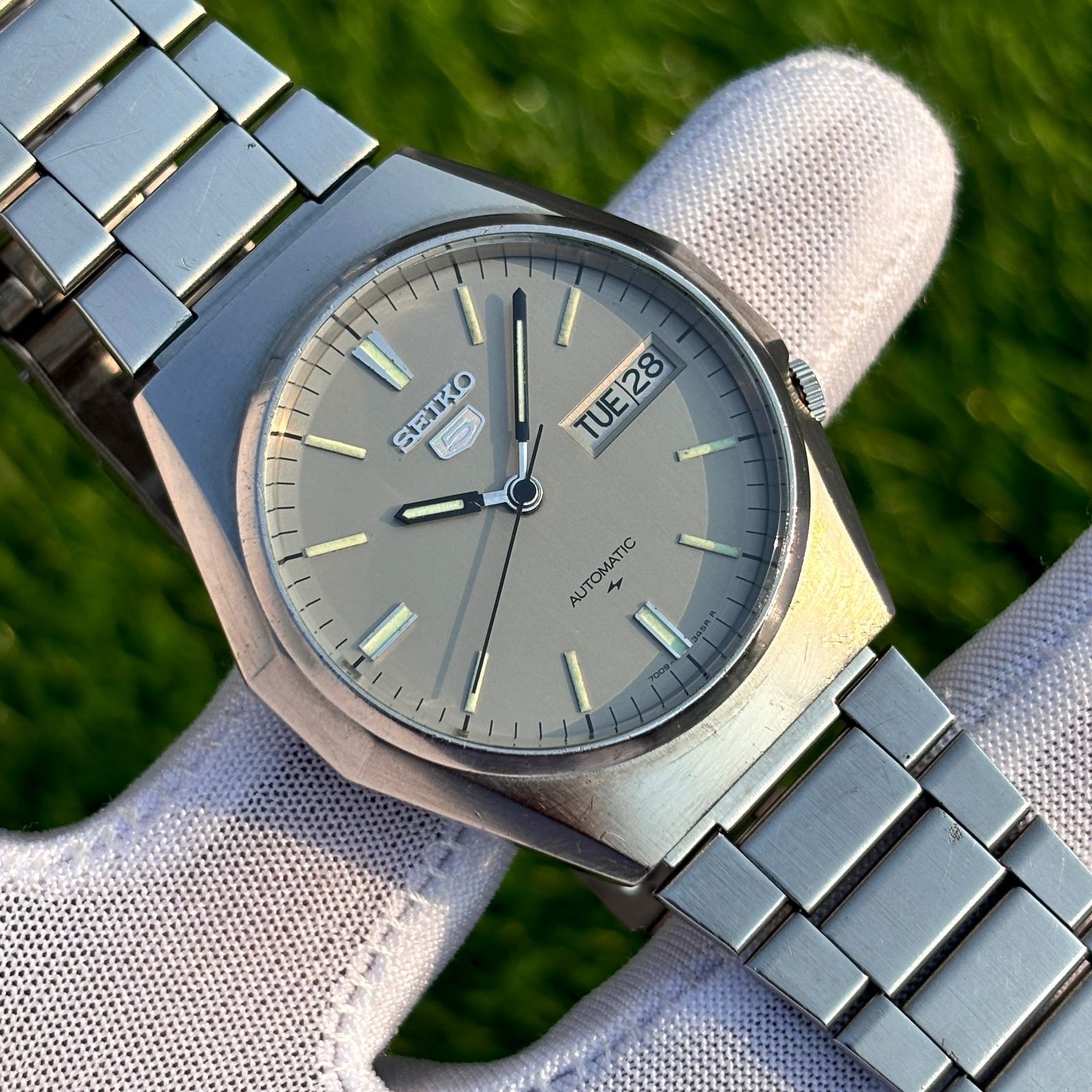 Vintage Seiko 5 Soft Skin Dial well kept Automatic Japan Men’s Watch 7009-8830