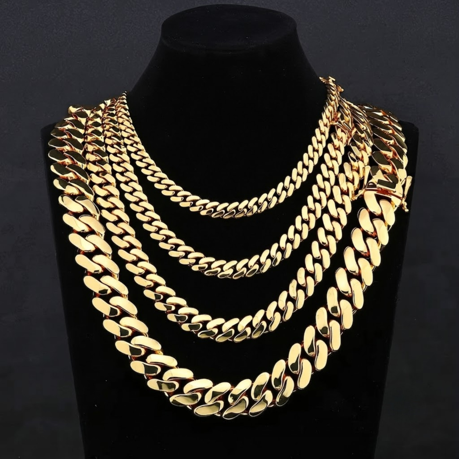 Men’s Gold Cuban Link Chain Necklace