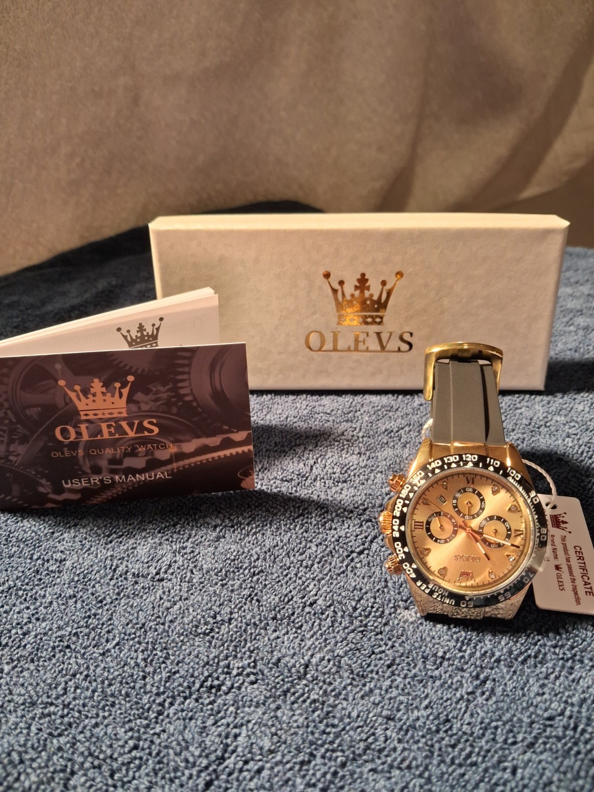 OLEVS Men’s Chronograph Watch Big Face Gold-Tone Black Silicone Band New Box