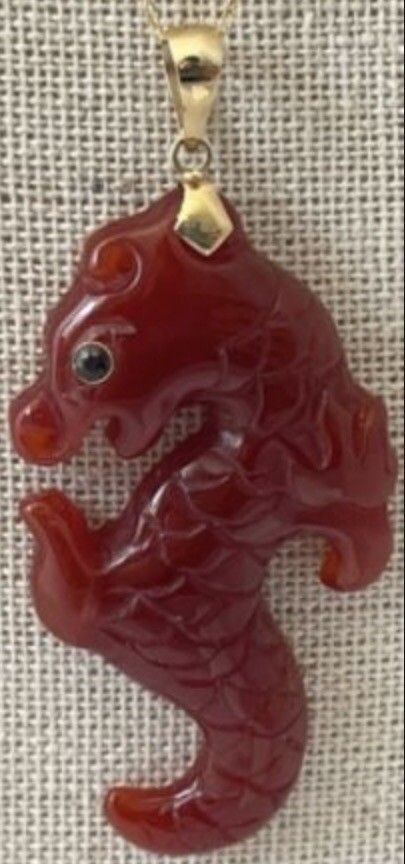 14K Gold Necklace with Red Jade Seahorse Pendant 7.71 Grams
