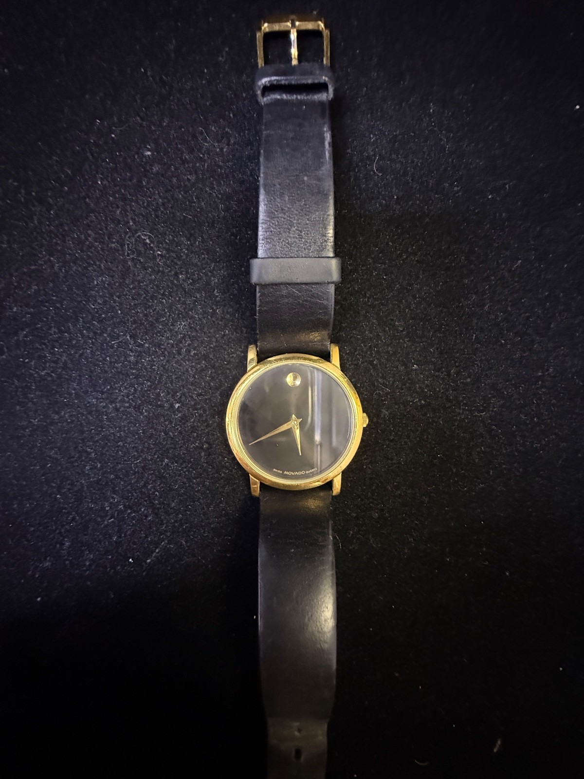 Movado Museum Classic Gold-Tone Men’s Watch | Swiss Quartz | Ultra-Minimal