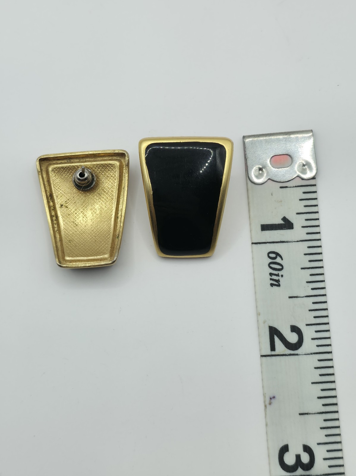 VTG Black and Gold Geometric Art Deco Style Enamel Metal Earrings SZ 1″