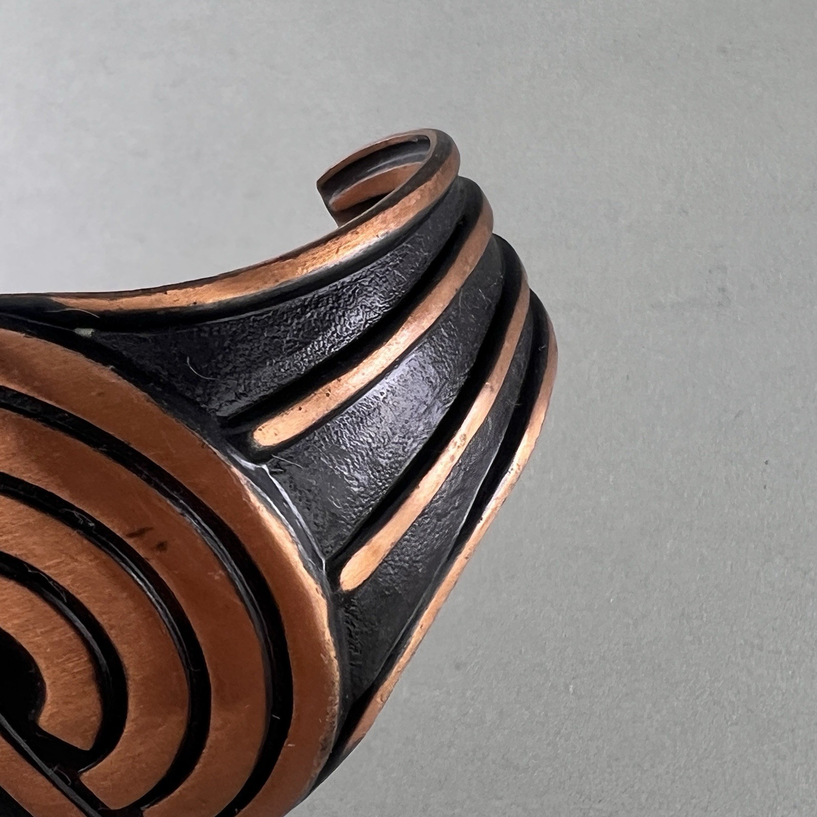 Vintage Bell Trading Copper Cuff Bracelet Maze Southwestern q3z