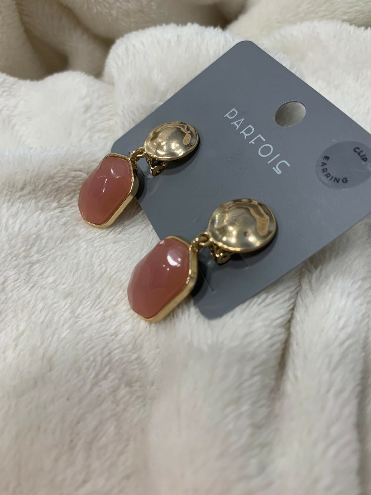 NEW Parfois Clip Petrified Short Stud Earrings