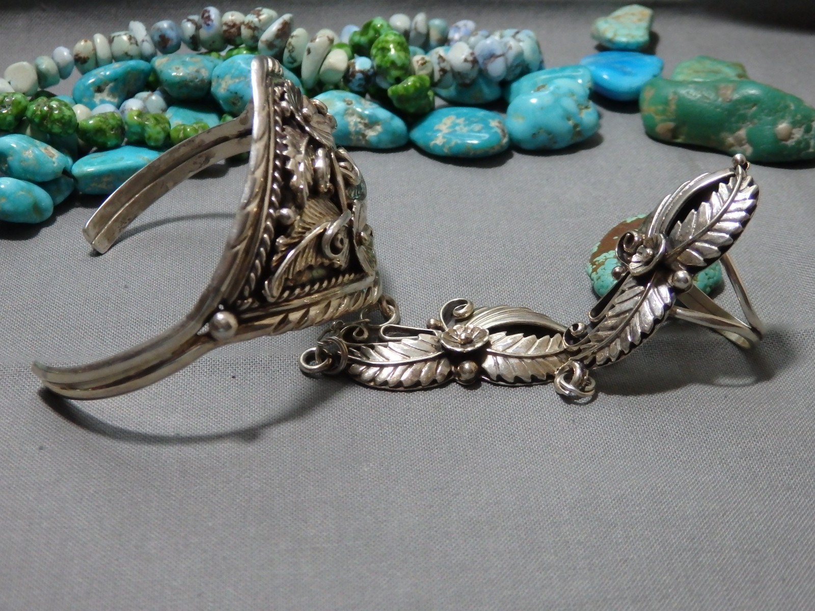 NAVAJO Jackson Sterling Silver SQUASH BLOSSOM Style 50g SLAVE BRACELET Ring sz9