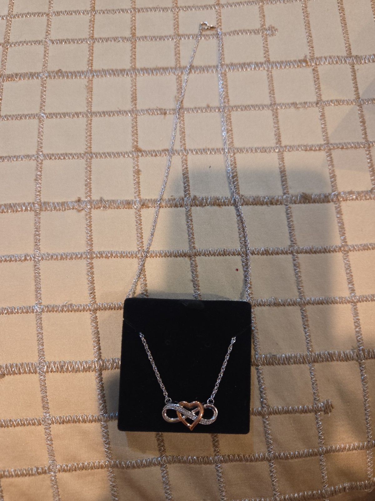 Jared Diamond Infinity Heart Necklace 1/20 CT TW 10K Rose Gold 18”