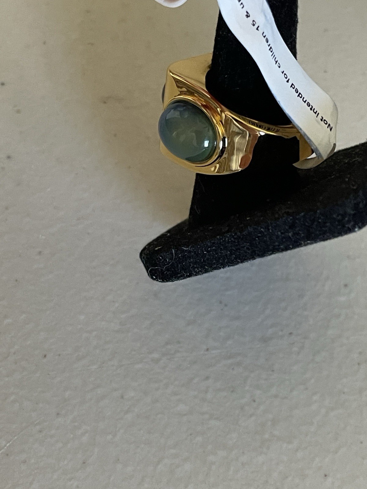 KURT GEIGER LONDON GOLD TONE CHUNKY MOOD RING SQUARE UN GREEN/ BLUE 7