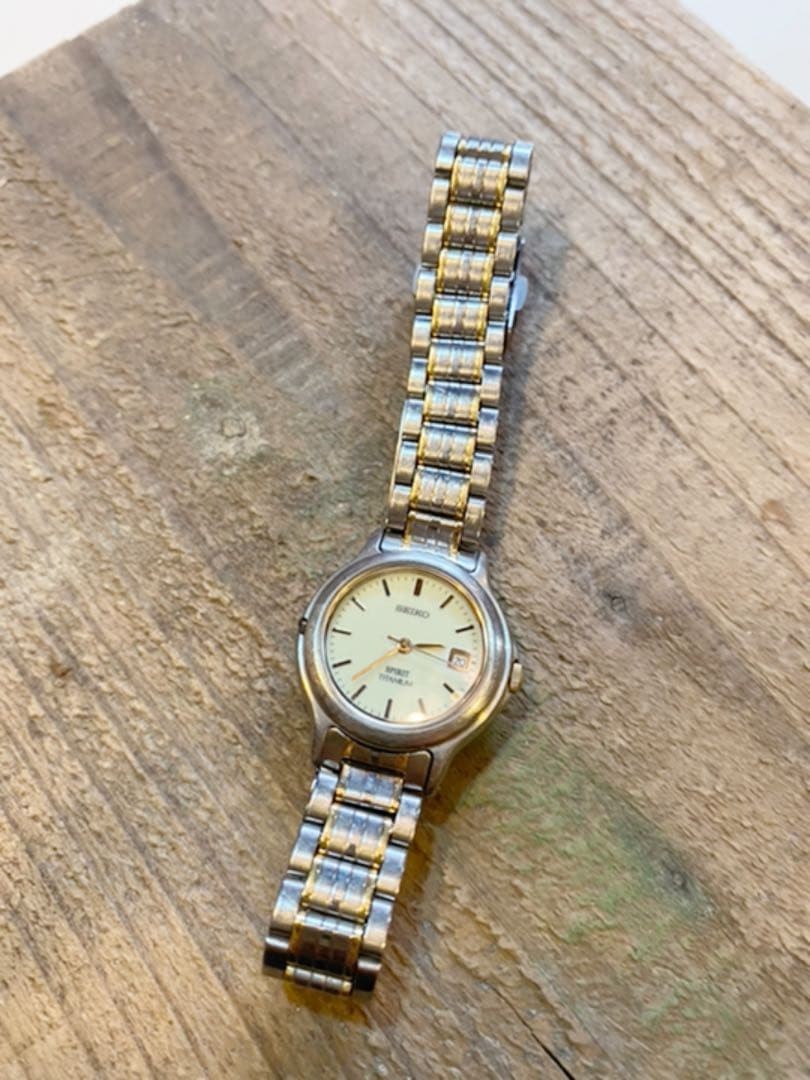 SEIKO SPIRIT TITANIUM Quartz Watch with Metal Band