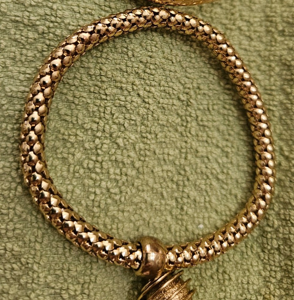 12 Fashionable Bracelets