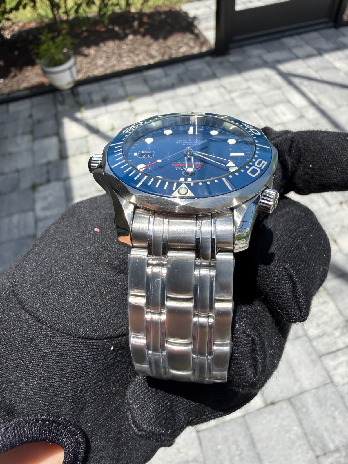 Omega Seamaster Diver 300M 212.30.41.20.03.001 41mm Steel Blue Dial Box Papers