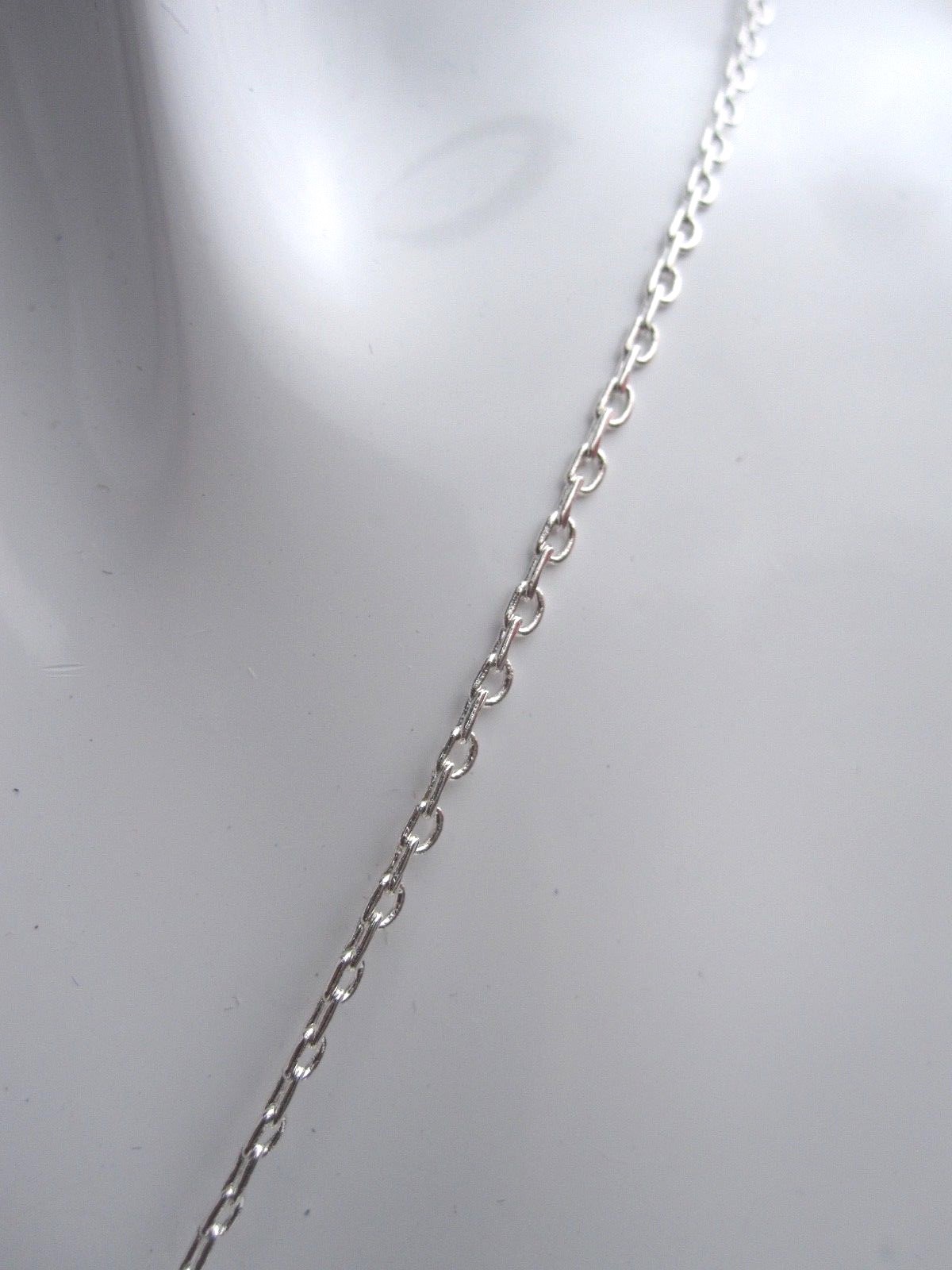 sa9. Silver Plated Necklace Made With a Swarovski White Pearl Pendant