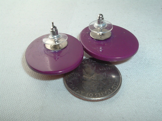 PURPLE & RED BUTTON PIERCED EARRINGS GOLD TONE
