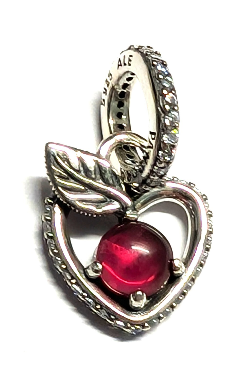 Authentic Pandora Pendant, Disney Snow White Apple, #399553C01