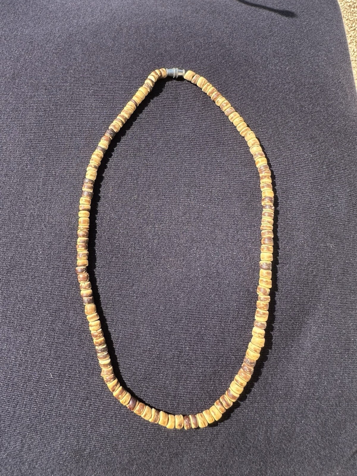 Vintage 2000 Authentic Hawaiian Coconut Shell Heishi Bead Necklace – 15″