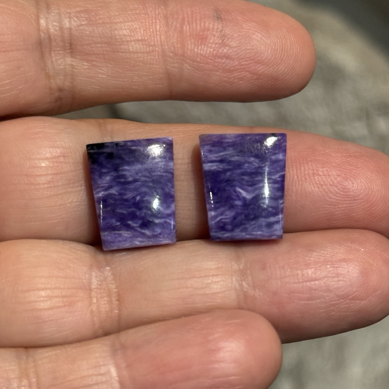 18.8ct 15.2×12.4×4.4mm Pair Purple Smooth Charoite Cabochon Gemstones Earrings