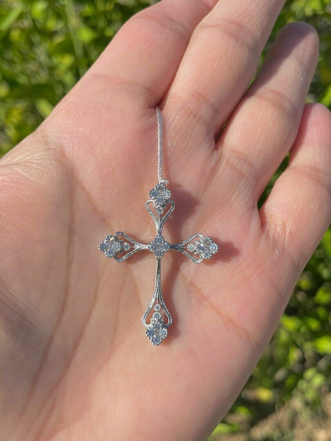 1Ct Round Cut VVS1/D Diamond Cross Pendant 14K White Gold Finish 18″ Free Chain