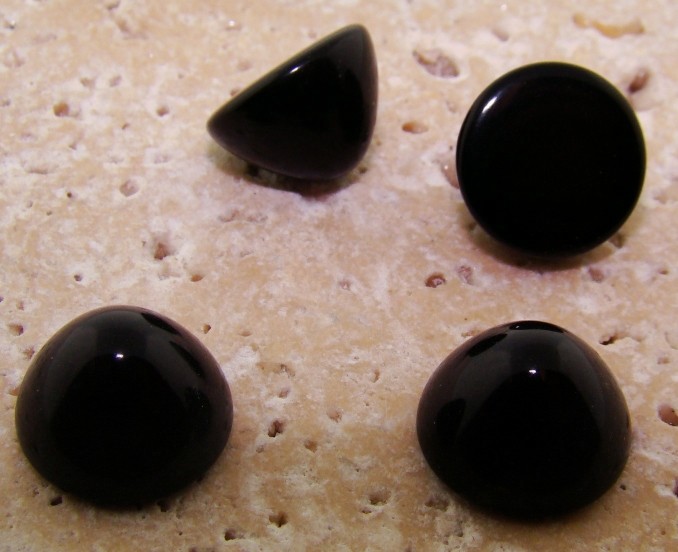 24 VINTAGE JET BLACK ACRYLIC 13mm. HIGH DOME ROUND CABOCHONS 7155