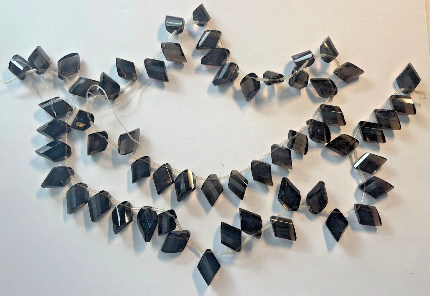 ONE STRAND 15″ GENUINE SMOKY QUARTZ FANCY KITE SHAPE 19X13 MM STRAND WHOLESALE!