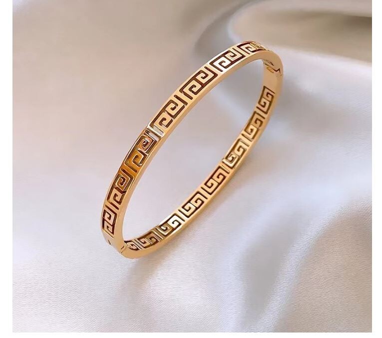 NEW WOMEN’S GREEK KEY BANGLE CUFF BRACELET STAINLESS STEEL YELLOW GOLD HINGE
