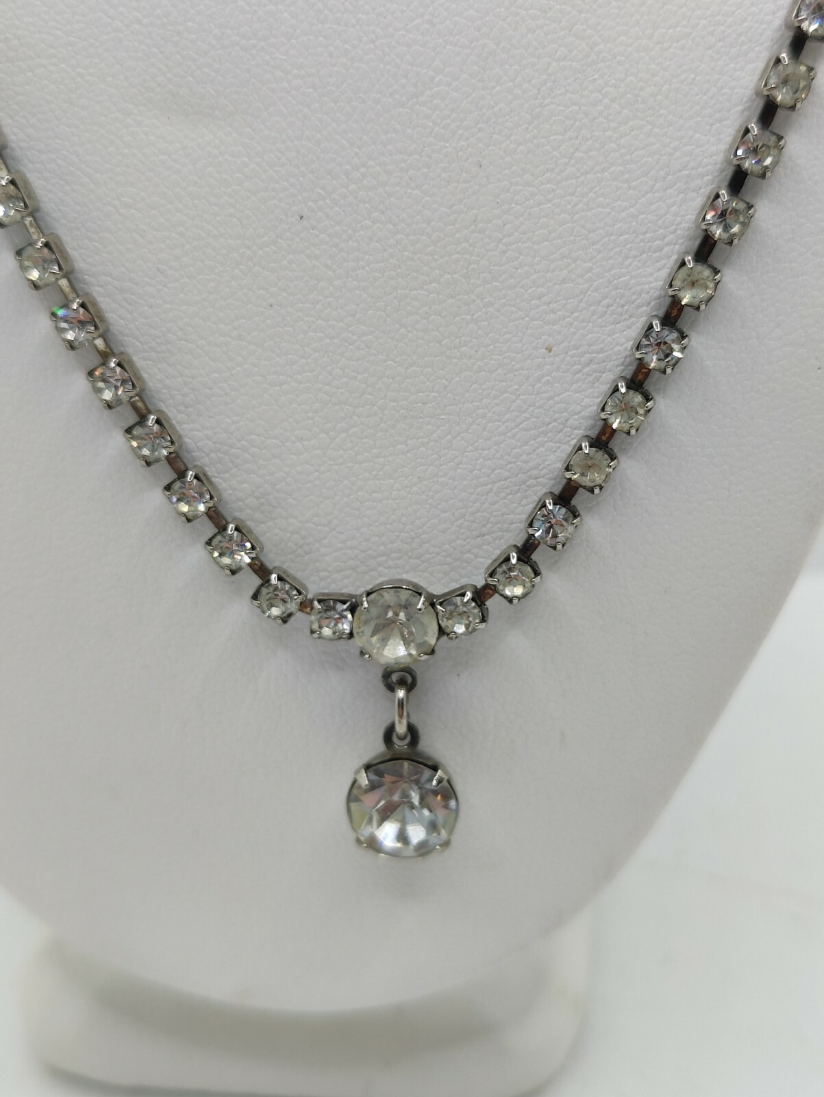 Beautiful Vintage Clear Stone Necklace With Drop Pendant Hook Clasp A6