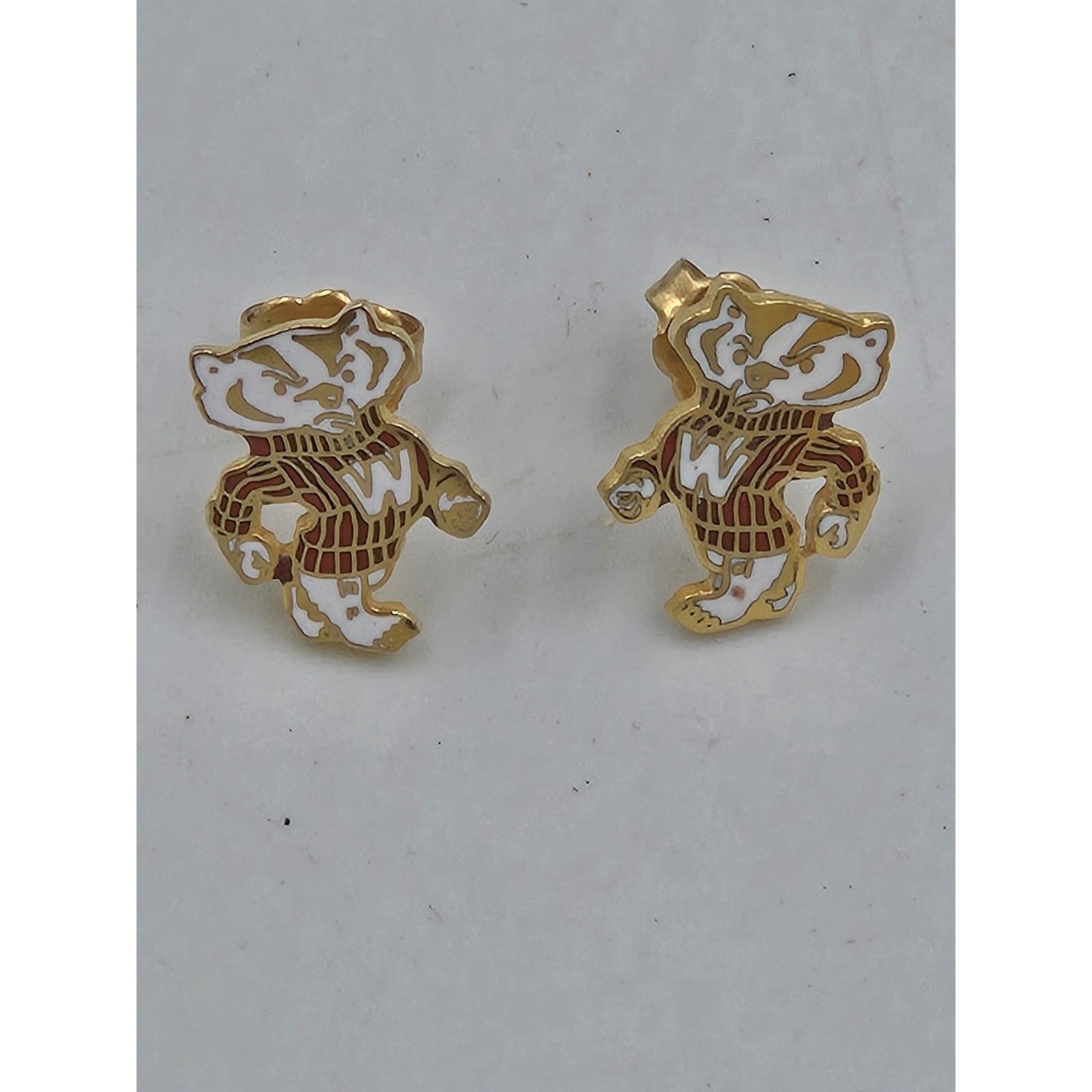 Bucky Badger Earrings Madison Wisconsin Pin Gold Football Sports 1/2in Vintage