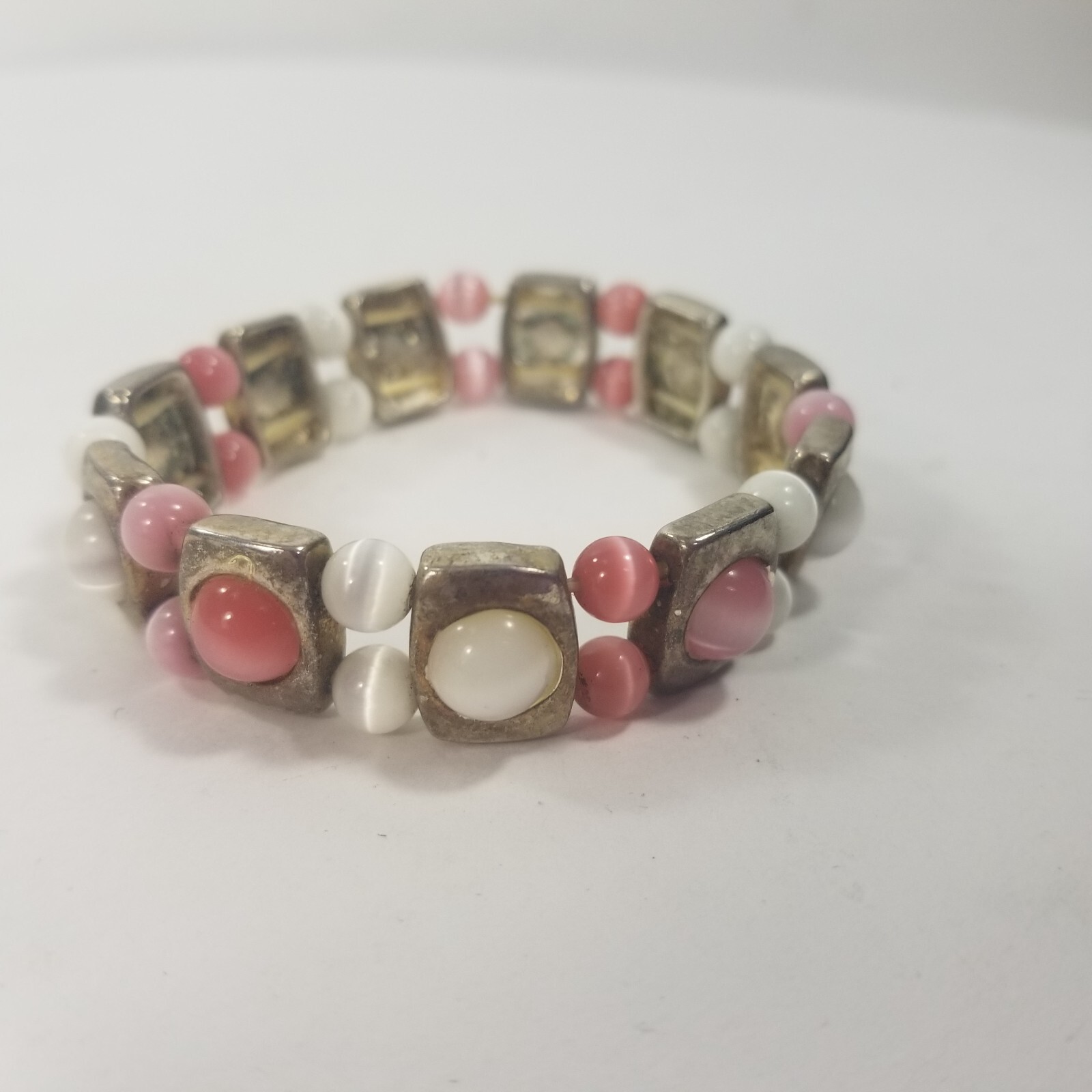 Vintage White Pink Silver Tone Bead Stretch Bracelet