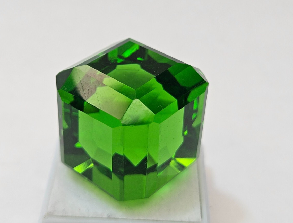 Cube Cut Natural 98-100 Ct Green Topaz Loose Gemstone Use For Multipurpose